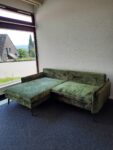 glossy-ecksofa-ansicht-von-vorne