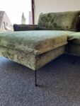 glossy-ecksofa-ansicht-von-vorne